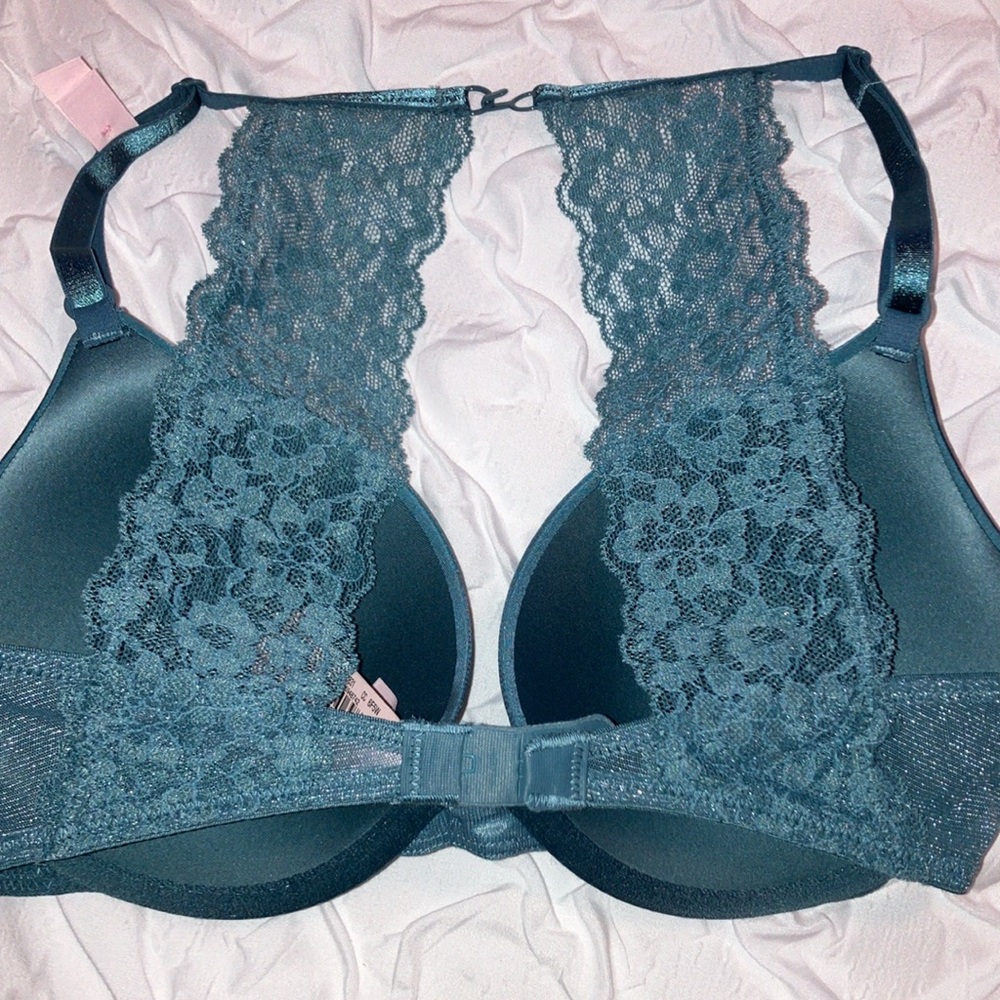 Victoria’s Secret Smooth Push Up Bra SZ 32D - NWT